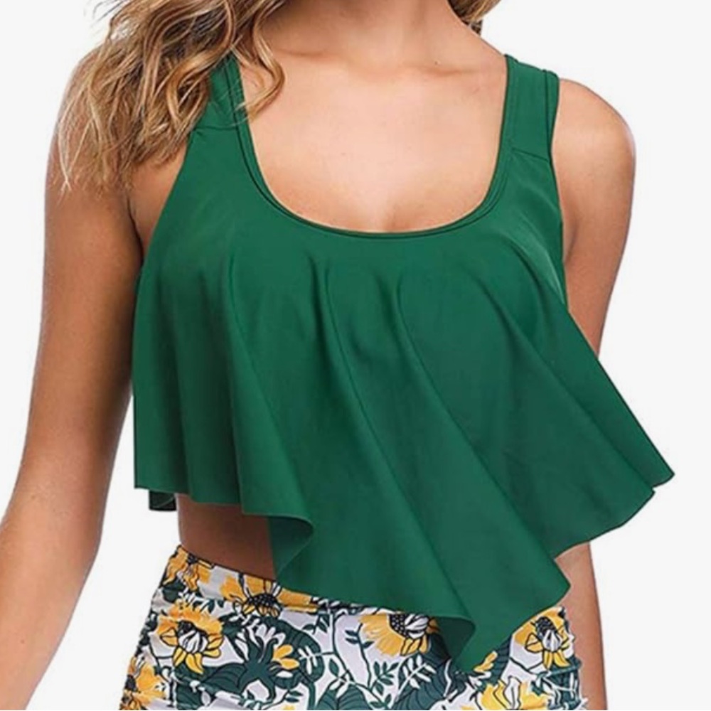 Brand‎ new with Tags Adisputent Brand Green Flouncy Tankini Bikini Swim Top XXL
